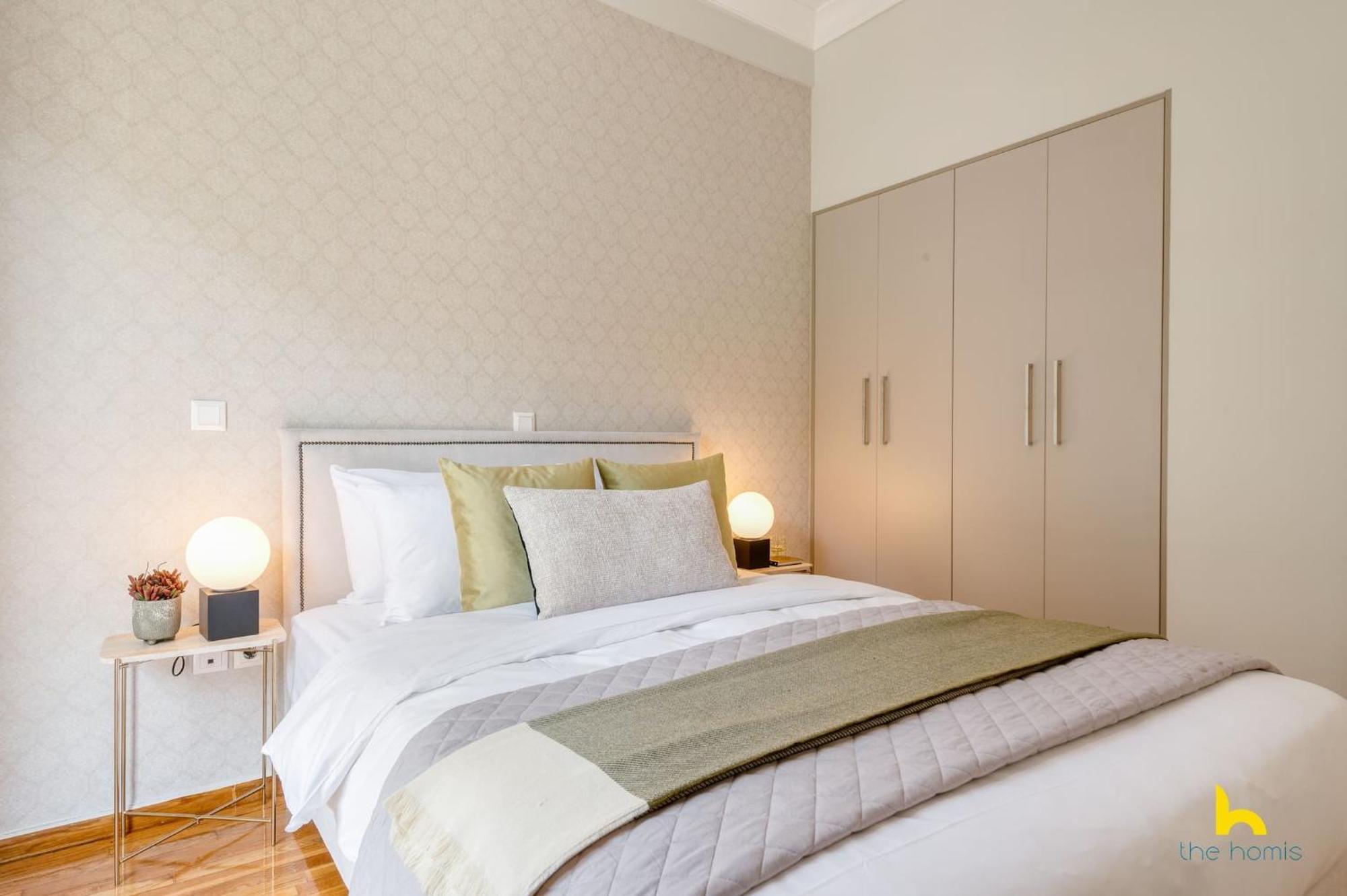 Contemporary 2-Bdr Apt Near Kalimarmaro & Alsos Park! เอเธนส์ ภายนอก รูปภาพ